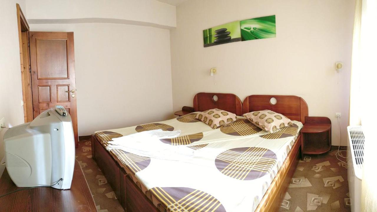 Family Hotel IV Welingrad Zimmer foto